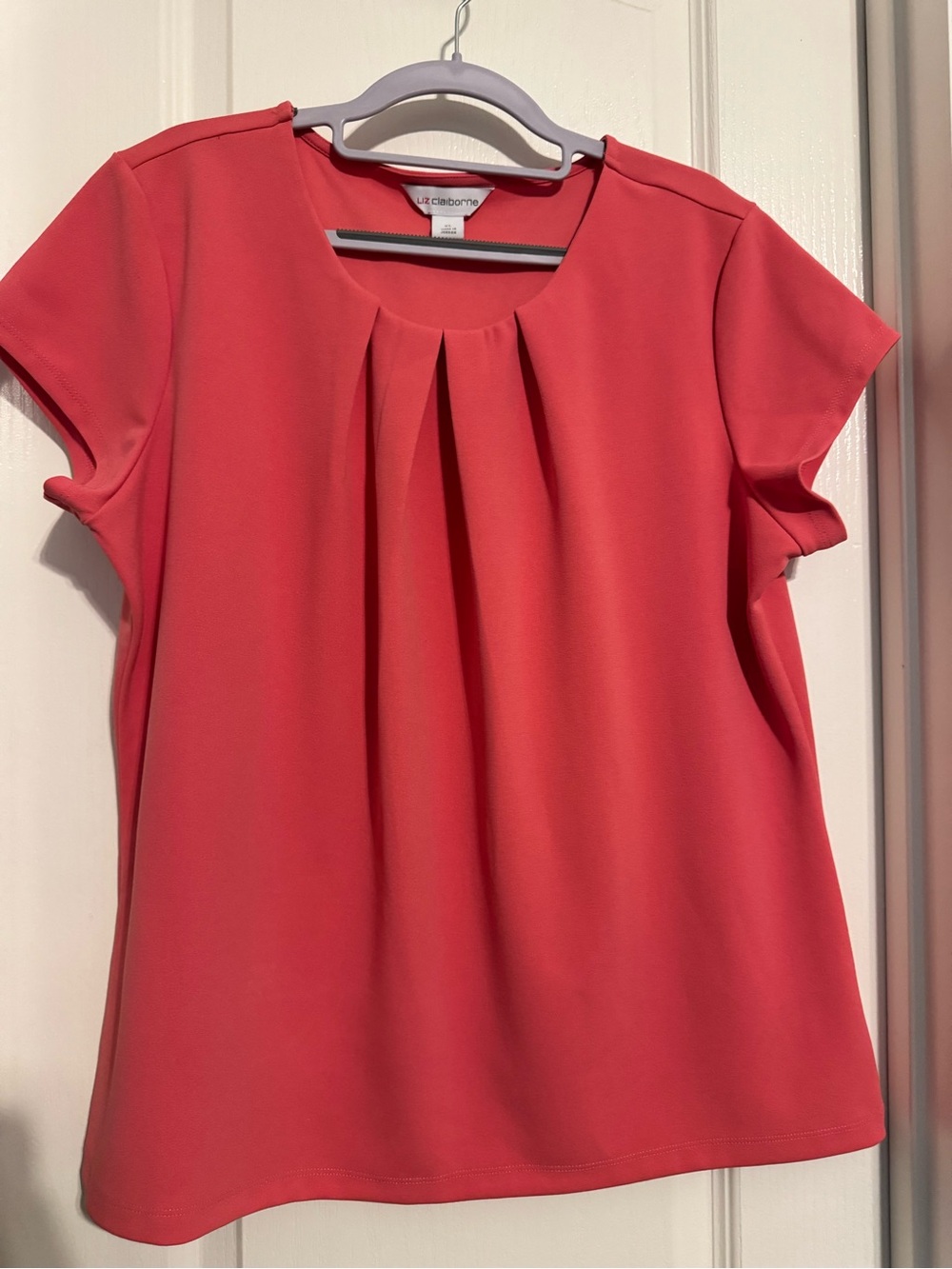 Liz Claiborne Coral Pleated Short Sleeve Top